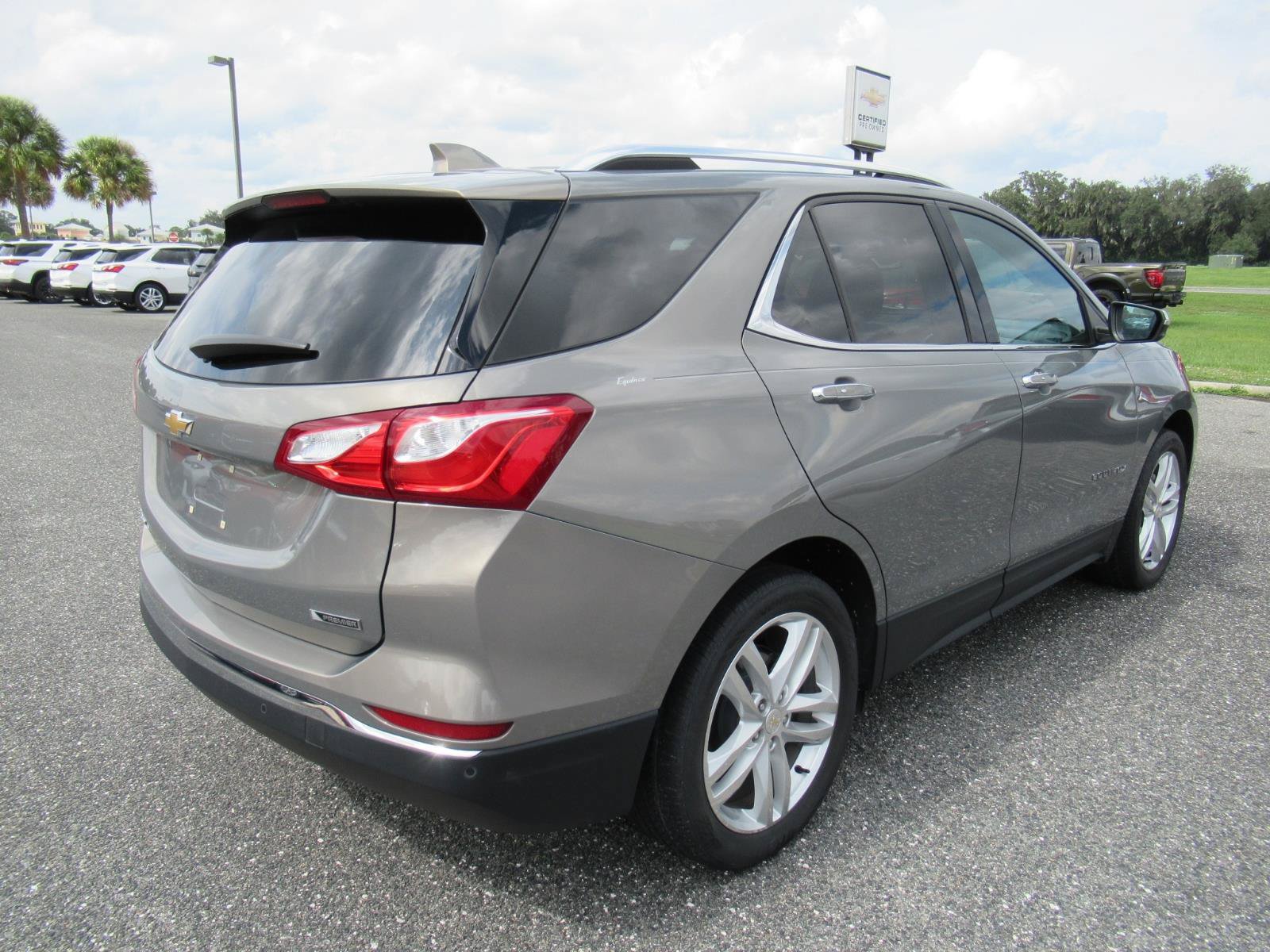Used 2018 Chevrolet Equinox Premier FWD image 7