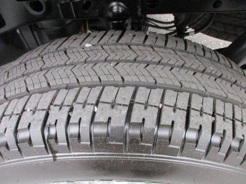 Used 2020 Ford F150 Lariat image 4