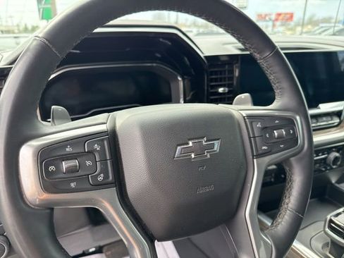 Used 2025 Chevrolet Silverado 1500 LT Trail Boss w/ LT Trail Boss Premium Package AWD/4WD image 18