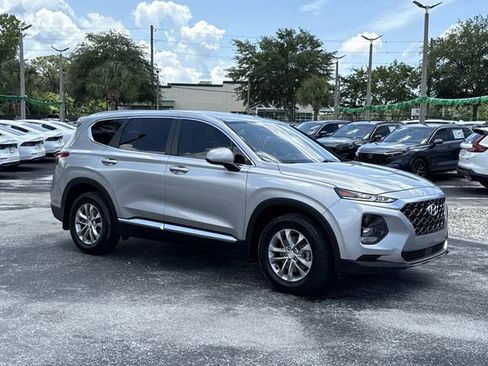 Used 2020 Hyundai Santa Fe SE FWD image 5
