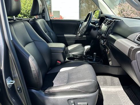 Used 2023 Toyota 4Runner TRD Off-Road Premium w/ Off Road Premium Plus Package AWD/4WD image 19