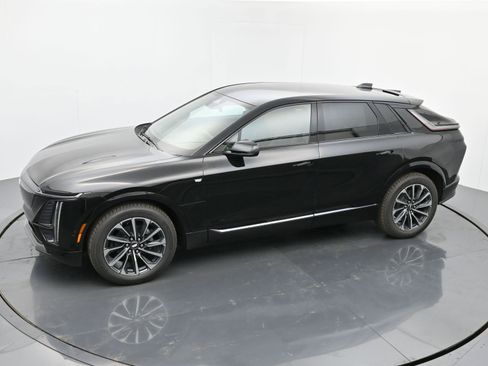 New 2025 Cadillac Lyriq Sport image 24
