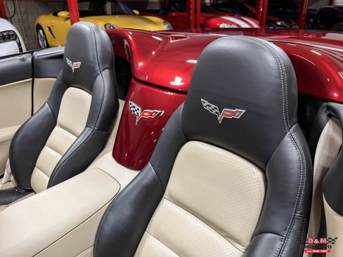 Used 2007 Chevrolet Corvette Convertible w/ Preferred Equipment Group image 25