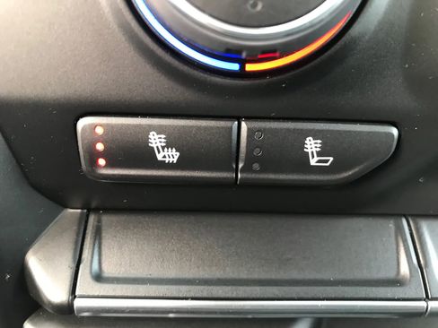 Used 2022 Chevrolet Silverado 3500 LT w/ Convenience Package image 27