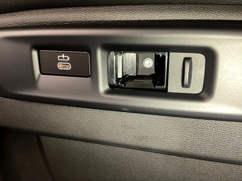 Used 2020 BMW X5 xDrive40i w/ Convenience Package image 37