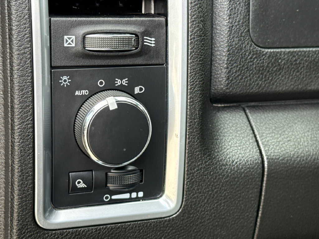 Used 2024 RAM 1500 Warlock w/ Trailer & Traction Group AWD/4WD image 21