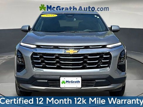 Used 2025 Chevrolet Equinox LT AWD/4WD image 2