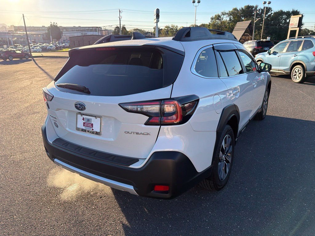 Certified 2025 Subaru Outback Limited AWD/4WD image 5
