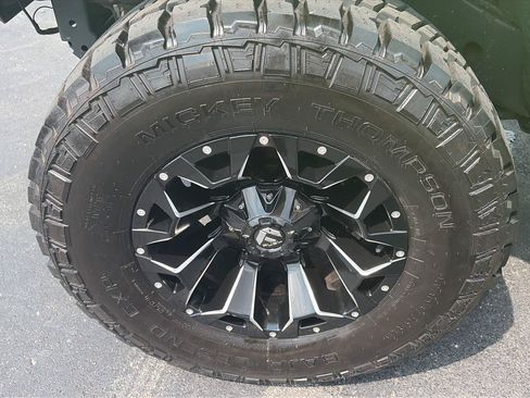 Used 2016 Jeep Wrangler Unlimited Sahara w/ Connectivity Group AWD/4WD image 31