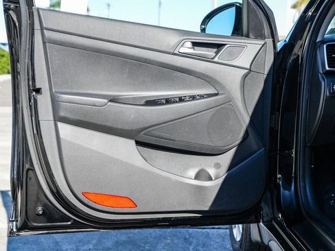 Used 2020 Hyundai Tucson Value w/ Cargo Package image 22