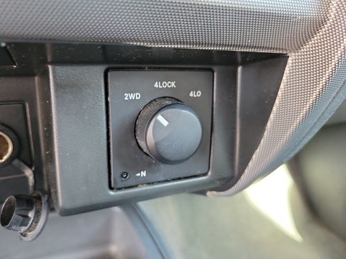 Used 2006 Dodge Dakota SLT AWD/4WD image 17