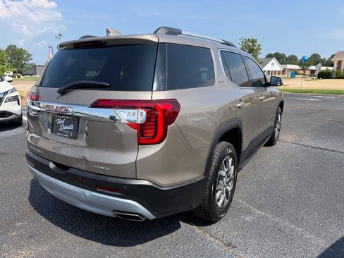 Used 2023 GMC Acadia SLE w/ Driver Convenience Package AWD/4WD image 5