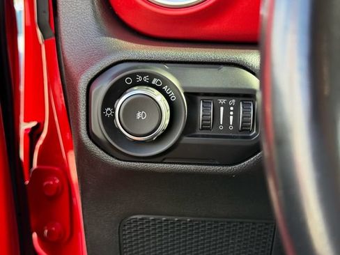 Used 2020 Jeep Wrangler Unlimited Rubicon AWD/4WD image 23