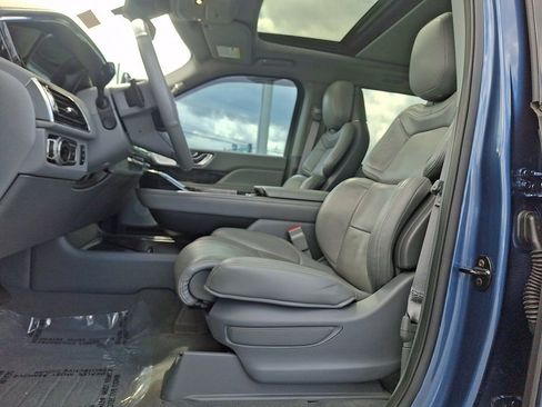 Used 2020 Lincoln Navigator Reserve w/ Luxury Package AWD/4WD image 15