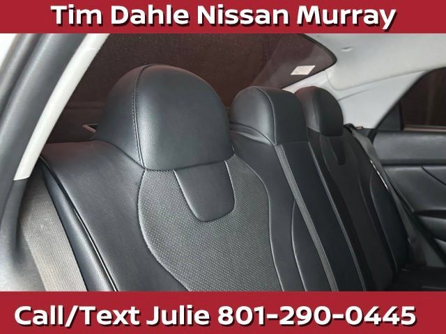 Used 2022 Hyundai Elantra SEL w/ Preferred Accessory Package FWD image 19