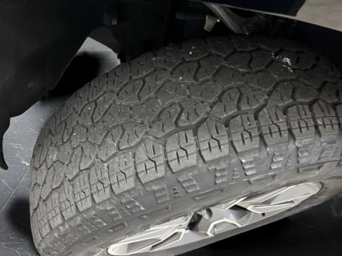 Used 2022 Chevrolet Silverado 1500 RST w/ RST All Star Premium Package image 38