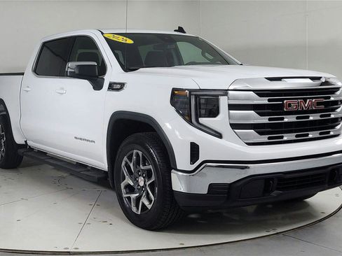 Used 2026 GMC Sierra 1500 SLE AWD/4WD image 1