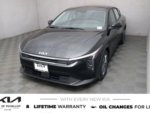 New 2026 Kia K4 FWD image 1