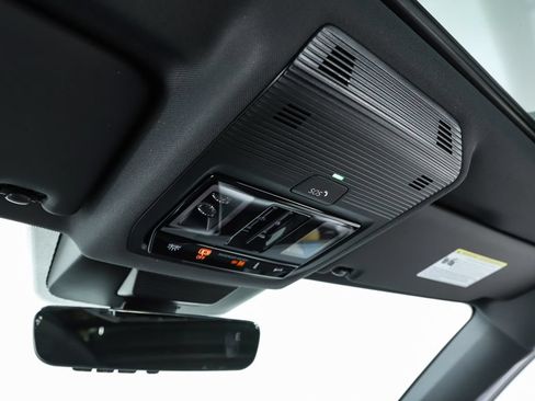 New 2026 Volkswagen Tiguan SE R-Line FWD image 65