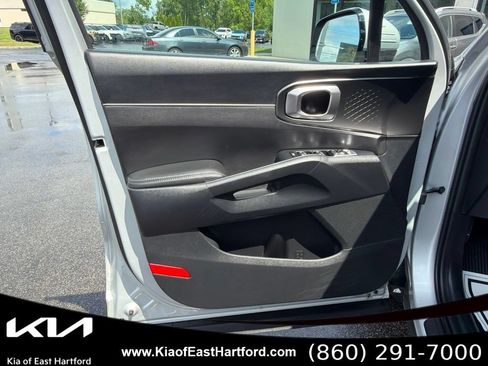Certified 2023 Kia Sorento EX AWD/4WD image 28