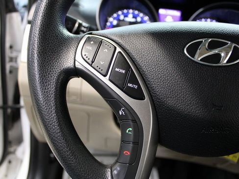 Used 2016 Hyundai Elantra GT image 22