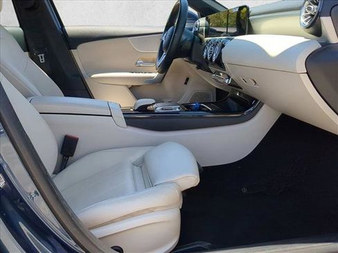 Used 2019 Mercedes-Benz A 220 image 21
