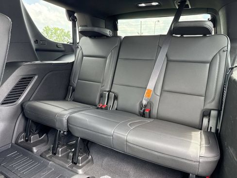 Used 2021 GMC Yukon Denali w/ Denali Premium Package AWD/4WD image 24