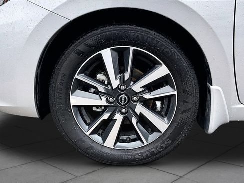 Certified 2025 Nissan Versa SV w/ Trunk Package FWD image 10