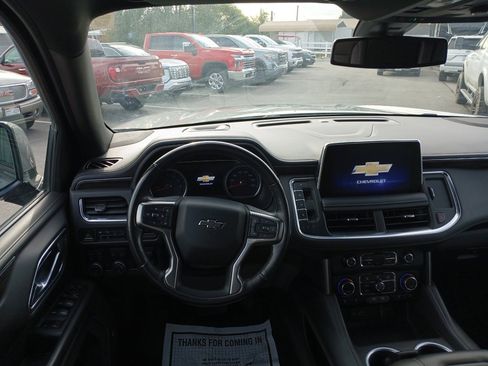 Used 2021 Chevrolet Tahoe Z71 w/ Z71 Off-Road Package image 16