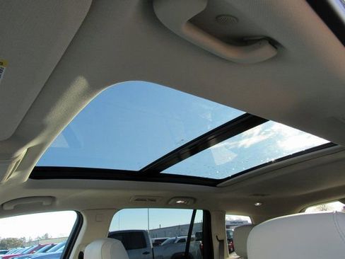 Certified 2024 Cadillac XT6 Premium Luxury w/ LPO, Floor Liner Package image 23