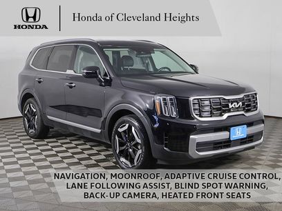 Used 2024 Kia Telluride S w/ S Sunroof Package