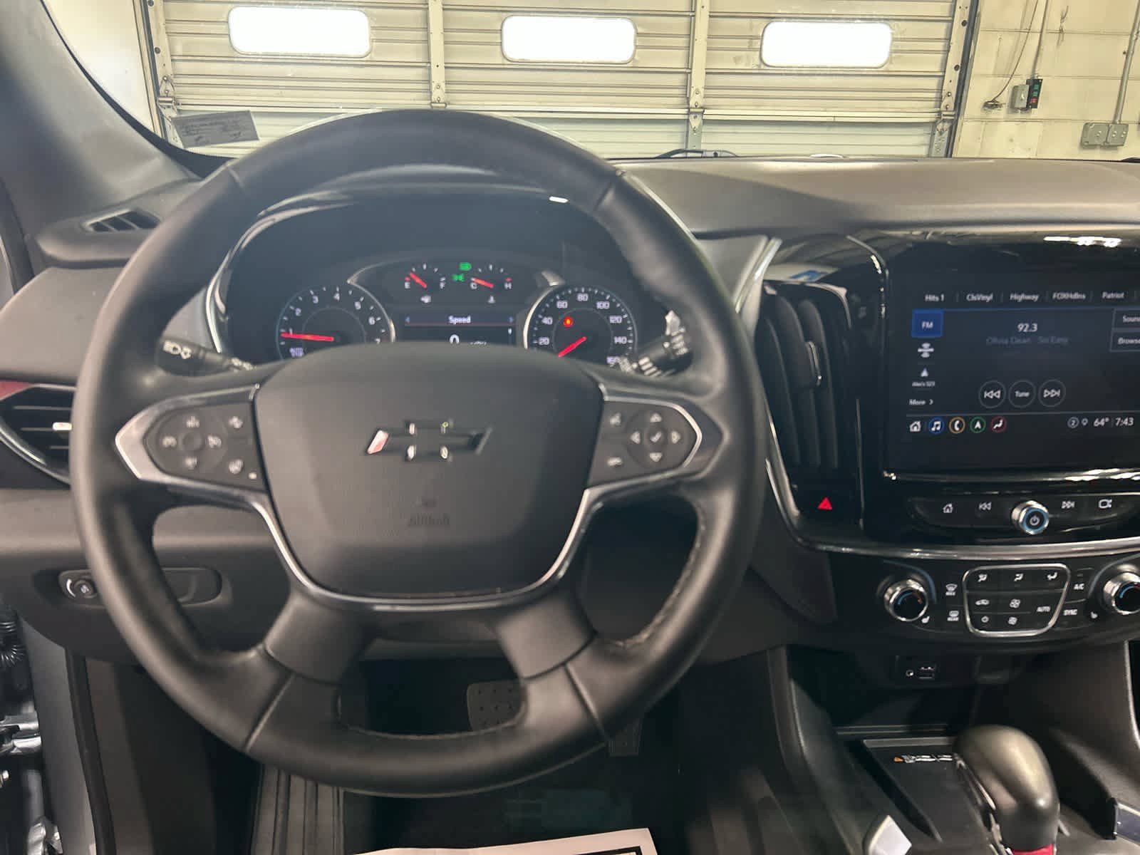 Used 2023 Chevrolet Traverse RS AWD/4WD image 8
