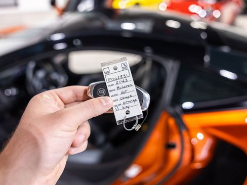 Used 2023 McLaren GT RWD image 45