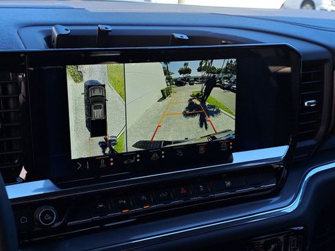 Certified 2024 Chevrolet Silverado 1500 High Country image 28