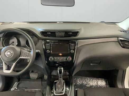 Used 2020 Nissan Rogue Sport S FWD image 12