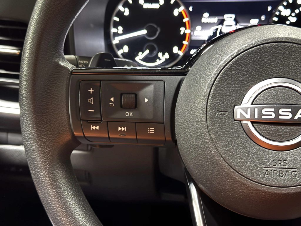 Used 2023 Nissan Rogue SV AWD/4WD image 15