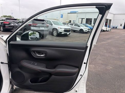 Used 2024 Honda HR-V Sport image 26