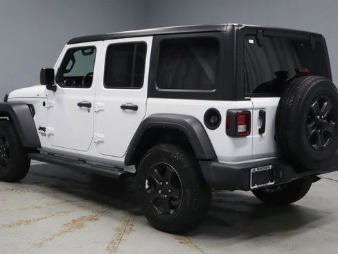 Used 2021 Jeep Wrangler Unlimited Sport AWD/4WD image 8