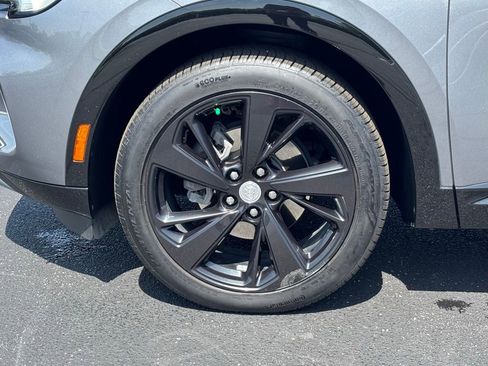 Used 2021 Buick Envision Essence w/ Technology Package I FWD image 11