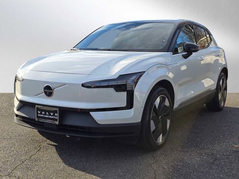 New 2026 Volvo EX30 Ultra w/ Climate Package AWD/4WD image 3