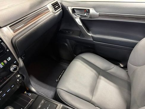 Used 2023 Lexus GX 460 Premium w/ Premium Package AWD/4WD image 26