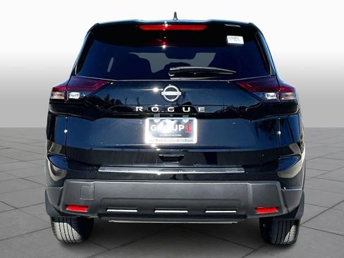New 2026 Nissan Rogue SV image 4