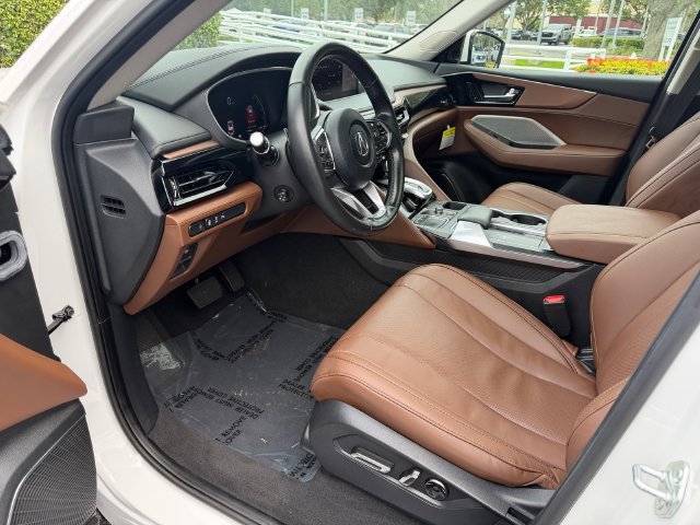 Used 2024 Acura MDX w/ Technology Package FWD image 11