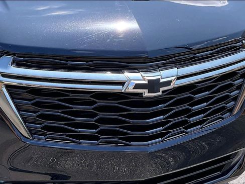 Used 2023 Chevrolet Equinox Premier w/ Redline Edition FWD image 29