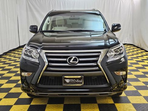 Used 2019 Lexus GX 460 Premium w/ Premium Package image 8