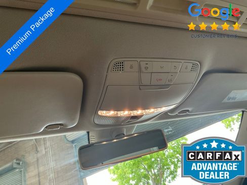 Used 2019 Mercedes-Benz C 300 Sedan image 30