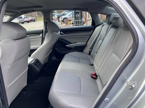 Used 2019 Honda Accord Touring image 25