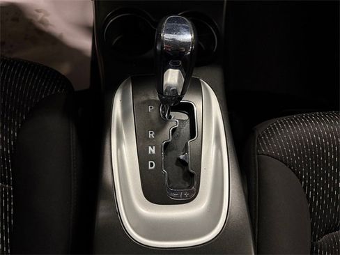 Used 2020 Dodge Journey SE w/ SE Popular Equipment Group image 11