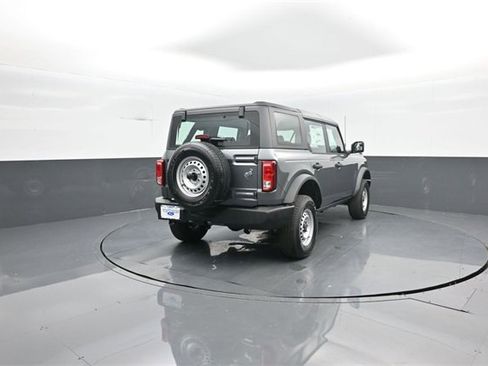 New 2025 Ford Bronco 4-Door image 7