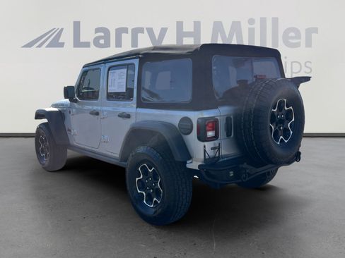 Used 2023 Jeep Wrangler Unlimited Rubicon AWD/4WD image 3
